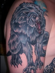 Фото татуировки с оборотнем 01.04.2021 №471 - werewolf tattoo - tatufoto.com