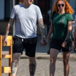 Тату парусник и маяк на голени у парня – Фото Уличная тату (street tattoo) № 13 – 27.06.2021 4