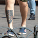 Тату с волком внизу ноги у парня – Фото Уличная тату (street tattoo) № 13 – 27.06.2021 3