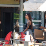 Тату тигр и розы на левом плече девушки – Фото Уличная тату (street tattoo) № 13 – 27.06.2021 1