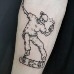 Фото тату со скейтбордом 19.06.2021 №087 - skateboard tattoo - tatufoto.com