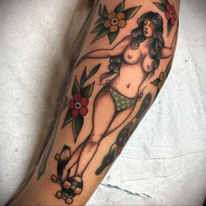 Фото тату со скейтбордом 19.06.2021 №089 - skateboard tattoo - tatufoto.com