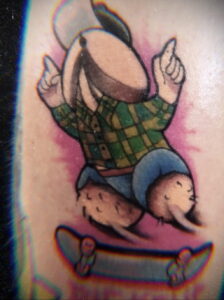Фото тату со скейтбордом 19.06.2021 №094 - skateboard tattoo - tatufoto.com