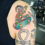 Фото тату со скейтбордом 19.06.2021 №141 - skateboard tattoo - tatufoto.com