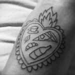 Фото татуировки круассан 05.06.2021 №042 - croissant tattoo - tatufoto.com