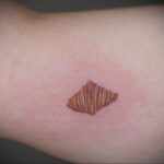 Фото татуировки круассан 05.06.2021 №070 - croissant tattoo - tatufoto.com