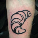 Фото татуировки круассан 05.06.2021 №121 - croissant tattoo - tatufoto.com