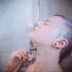 Фото Принятие душа с татуировкой 04.07.2021 №017 -Showering with a tattoo- tatufoto.com