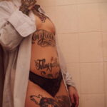 Фото Принятие душа с татуировкой 04.07.2021 №035 -Showering with a tattoo- tatufoto.com