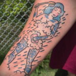 Фото Принятие душа с татуировкой 04.07.2021 №044 -Showering with a tattoo- tatufoto.com
