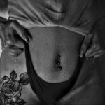 Фото Принятие душа с татуировкой 04.07.2021 №081 -Showering with a tattoo- tatufoto.com