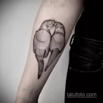 Фото рисунка тату Выдра 24.07.2021 №156 - otter tattoo - tatufoto.com