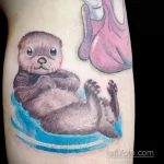 Фото рисунка тату Выдра 24.07.2021 №352 - otter tattoo - tatufoto.com