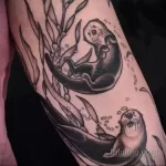 Фото рисунка тату Выдра 24.07.2021 №366 - otter tattoo - tatufoto.com