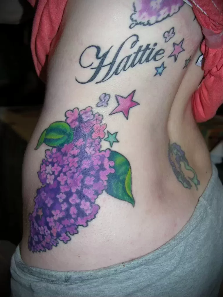 Фото рисунка тату с сиренью 23.07.2021 №036 - lilac tattoo - tatufoto.com
