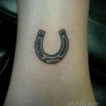Фото рисунока тату с подковой 22.07.2021 №030 - drawing tattoo horseshoe - tatufoto.com