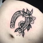 Фото рисунока тату с подковой 22.07.2021 №073 - drawing tattoo horseshoe - tatufoto.com