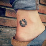 Фото рисунока тату с подковой 22.07.2021 №082 - drawing tattoo horseshoe - tatufoto.com