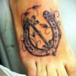 Фото рисунока тату с подковой 22.07.2021 №091 - drawing tattoo horseshoe - tatufoto.com