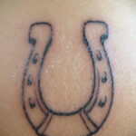 Фото рисунока тату с подковой 22.07.2021 №112 - drawing tattoo horseshoe - tatufoto.com