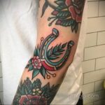 Фото рисунока тату с подковой 22.07.2021 №118 - drawing tattoo horseshoe - tatufoto.com