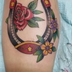 Фото рисунока тату с подковой 22.07.2021 №120 - drawing tattoo horseshoe - tatufoto.com