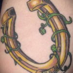 Фото рисунока тату с подковой 22.07.2021 №188 - drawing tattoo horseshoe - tatufoto.com