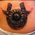 Фото рисунока тату с подковой 22.07.2021 №200 - drawing tattoo horseshoe - tatufoto.com