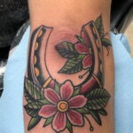 Фото рисунока тату с подковой 22.07.2021 №223 - drawing tattoo horseshoe - tatufoto.com