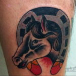 Фото рисунока тату с подковой 22.07.2021 №247 - drawing tattoo horseshoe - tatufoto.com