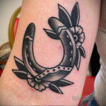 Фото рисунока тату с подковой 22.07.2021 №274 - drawing tattoo horseshoe - tatufoto.com