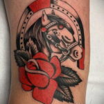Фото рисунока тату с подковой 22.07.2021 №421 - drawing tattoo horseshoe - tatufoto.com