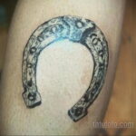 Фото рисунока тату с подковой 22.07.2021 №425 - drawing tattoo horseshoe - tatufoto.com