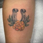 Фото рисунока тату с подковой 22.07.2021 №487 - drawing tattoo horseshoe - tatufoto.com