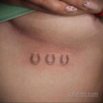 Фото рисунока тату с подковой 22.07.2021 №523 - drawing tattoo horseshoe - tatufoto.com