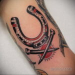 Фото рисунока тату с подковой 22.07.2021 №538 - drawing tattoo horseshoe - tatufoto.com