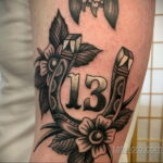 Фото рисунока тату с подковой 22.07.2021 №542 - drawing tattoo horseshoe - tatufoto.com