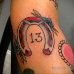 Фото рисунока тату с подковой 22.07.2021 №573 - drawing tattoo horseshoe - tatufoto.com