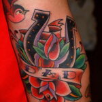Фото рисунока тату с подковой 22.07.2021 №646 - drawing tattoo horseshoe - tatufoto.com
