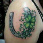 Фото рисунока тату с подковой 22.07.2021 №703 - drawing tattoo horseshoe - tatufoto.com