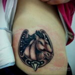 Фото рисунока тату с подковой 22.07.2021 №704 - drawing tattoo horseshoe - tatufoto.com