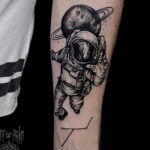 Фото тату астронавт 17.07.2021 №232 - astronaut tattoo - tatufoto.com