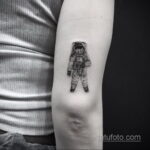 Фото тату астронавт 17.07.2021 №273 - astronaut tattoo - tatufoto.com