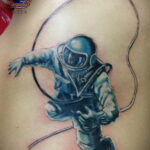 Фото тату астронавт 17.07.2021 №289 - astronaut tattoo - tatufoto.com