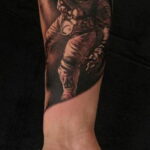 Фото тату астронавт 17.07.2021 №301 - astronaut tattoo - tatufoto.com