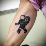 Фото тату астронавт 17.07.2021 №313 - astronaut tattoo - tatufoto.com