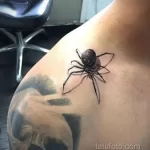 Фото тату паук на плече 25.07.2021 №007 - spider tattoo on shoulder - tatufoto.com