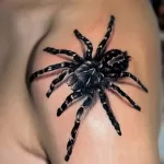 Фото тату паук на плече 25.07.2021 №013 - spider tattoo on shoulder - tatufoto.com