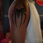 Фото тату паук на плече 25.07.2021 №018 - spider tattoo on shoulder - tatufoto.com