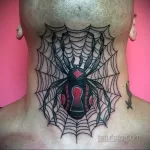 Фото тату паук на шее 25.07.2021 №025 - spider neck tattoo - tatufoto.com